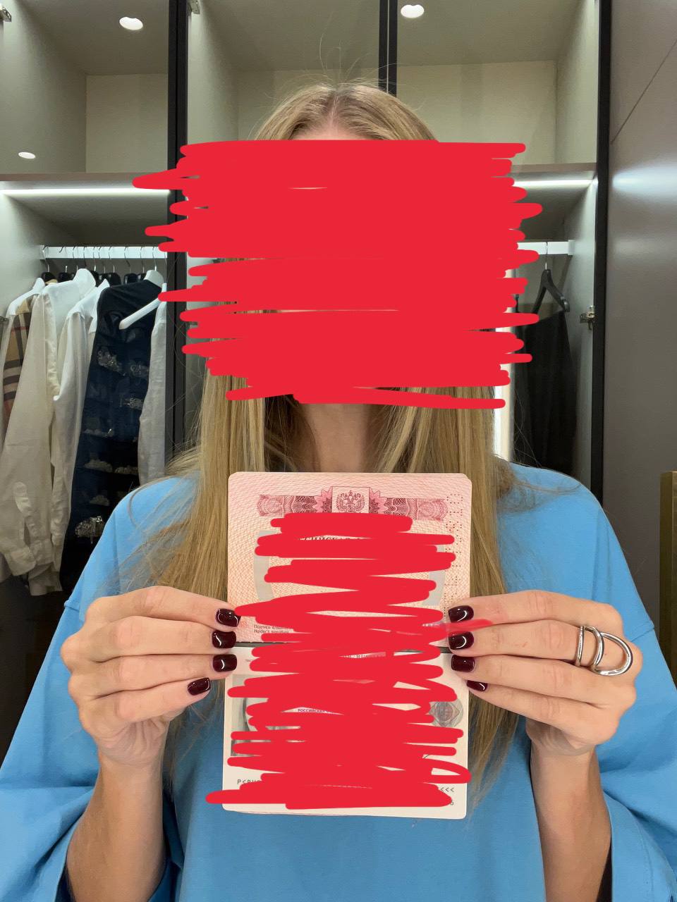 Пример фото с документом для восстановления Instagram аккаунта